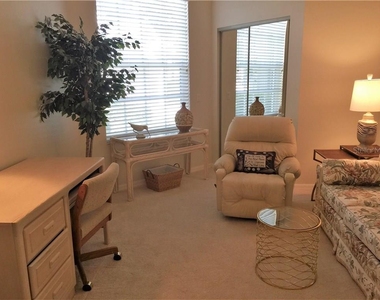 549 Fallbrook Drive - Photo Thumbnail 15