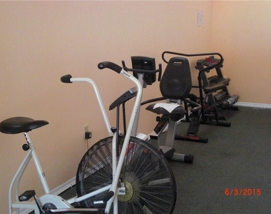 4570 Pinebrook Circle - Photo Thumbnail 21
