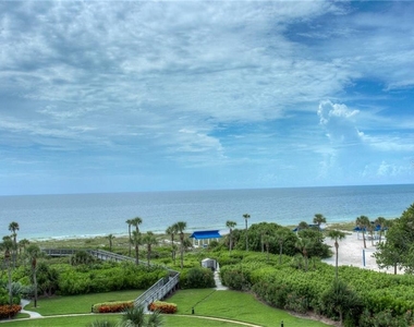 2109 Gulf Of Mexico Drive - Photo Thumbnail 3
