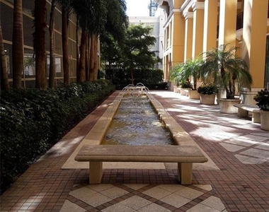 750 N Tamiami Trail - Photo Thumbnail 17