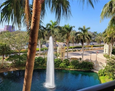 750 N Tamiami Trail - Photo Thumbnail 14