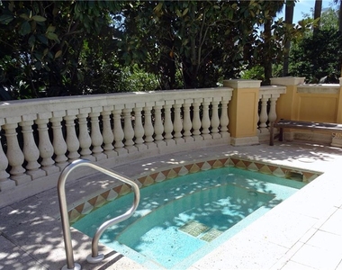 750 N Tamiami Trail - Photo Thumbnail 22