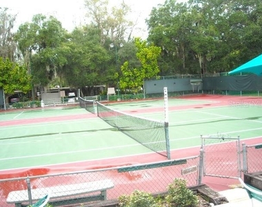 1700 Glenhouse Drive - Photo Thumbnail 12