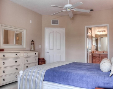 8357 38th Street Circle E - Photo Thumbnail 9