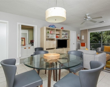 500 S Washington Drive - Photo Thumbnail 9