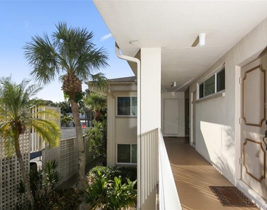 500 S Washington Drive - Photo Thumbnail 3