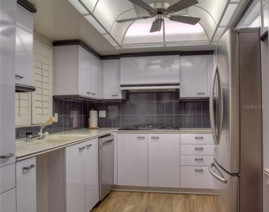 800 Benjamin Franklin Drive - Photo Thumbnail 10