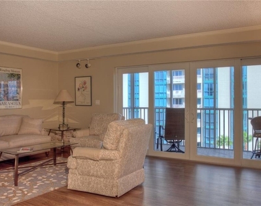 800 Benjamin Franklin Drive - Photo Thumbnail 3