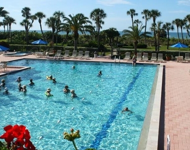 1135 Gulf Of Mexico Drive - Photo Thumbnail 25