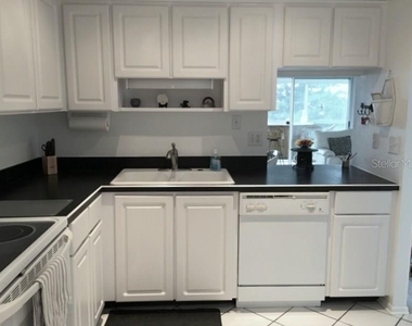 3660 Ironwood Circle - Photo Thumbnail 2