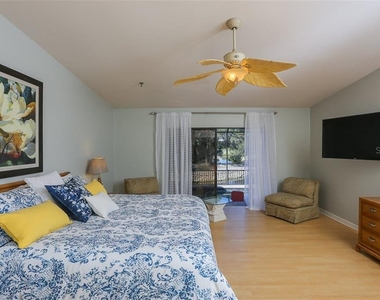 2319 Harbour Oaks Drive - Photo Thumbnail 8