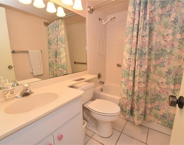 1712 Glenhouse Drive - Photo Thumbnail 5