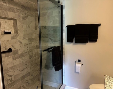 5662 Gardens Drive - Photo Thumbnail 22