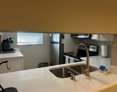 5662 Gardens Drive - Photo Thumbnail 9