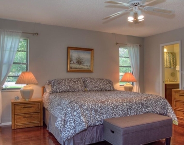7093 Fairway Bend Lane - Photo Thumbnail 11