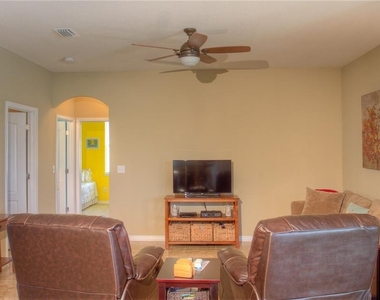 8525 Karpeal Drive - Photo Thumbnail 10