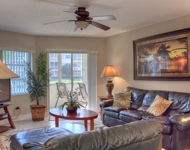 1250 N Portofino Drive - Photo Thumbnail 10