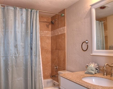 1250 N Portofino Drive - Photo Thumbnail 19