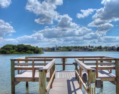 1250 N Portofino Drive - Photo Thumbnail 26