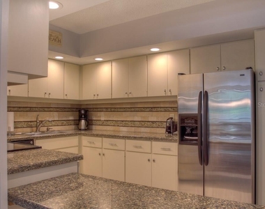 1925 Gulf Of Mexico Drive - Photo Thumbnail 6