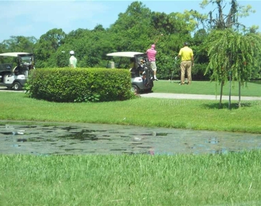 8911 Veranda Way - Photo Thumbnail 21