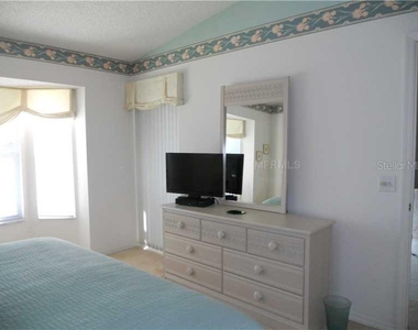 8911 Veranda Way - Photo Thumbnail 10