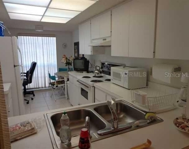 5278 Wedgewood Lane - Photo Thumbnail 2