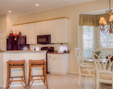 6939 Lennox Place - Photo Thumbnail 8