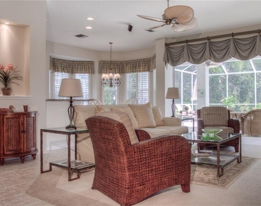 6939 Lennox Place - Photo Thumbnail 5
