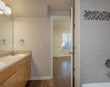 14770 Orchard Pkwy - Photo Thumbnail 32