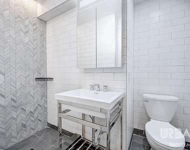 123 Bank Street - Photo Thumbnail 6