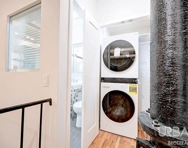 123 Bank Street - Photo Thumbnail 4