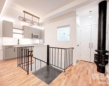 123 Bank Street - Photo Thumbnail 2