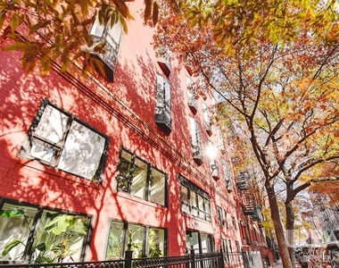 123 Bank Street - Photo Thumbnail 9