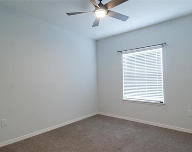 2286 Sunset Way - Photo Thumbnail 4