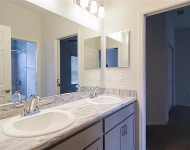 2286 Sunset Way - Photo Thumbnail 6