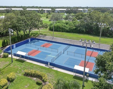 809 Montrose Drive - Photo Thumbnail 28