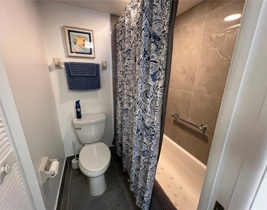 14459 River Beach Drive - Photo Thumbnail 11