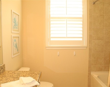 13711 Messina Loop - Photo Thumbnail 32