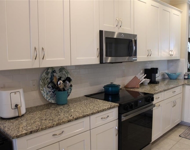 13711 Messina Loop - Photo Thumbnail 2