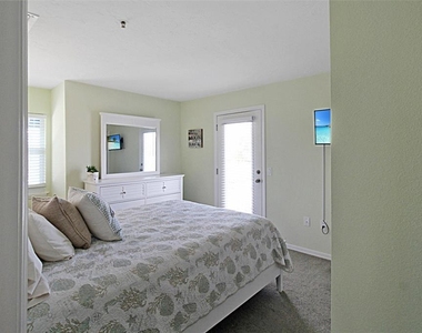 1206 Siesta Bayside Drive - Photo Thumbnail 41