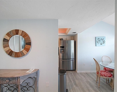1206 Siesta Bayside Drive - Photo Thumbnail 6