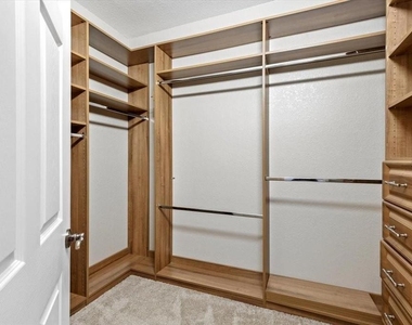 1143 Riverscape Street - Photo Thumbnail 26