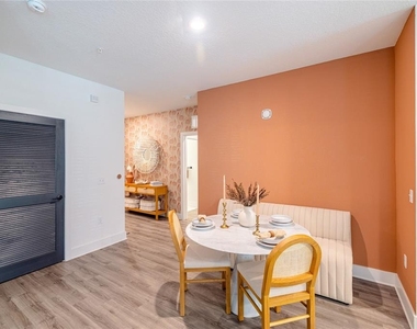 1420 Lakefront Drive - Photo Thumbnail 8
