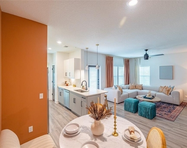 1420 Lakefront Drive - Photo Thumbnail 7