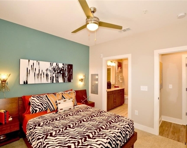 465 Memorial Drive Se - Photo Thumbnail 11