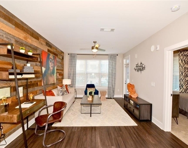 465 Memorial Drive Se - Photo Thumbnail 7