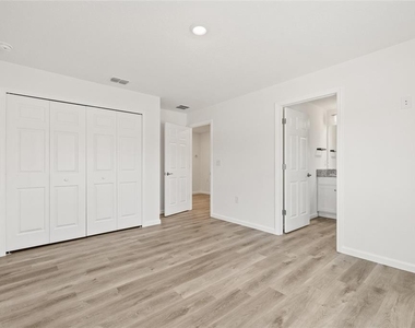 3005 E 17th Avenue - Photo Thumbnail 34