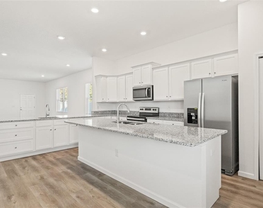 3005 E 17th Avenue - Photo Thumbnail 16