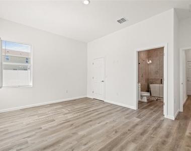 3005 E 17th Avenue - Photo Thumbnail 24